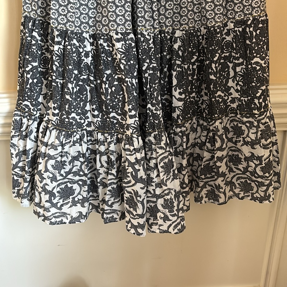 NWT Chelsea & Theodore Gray & White Patterned Sleeveless Tiered Midi Dress 3X/3T - Picture 9 of 11